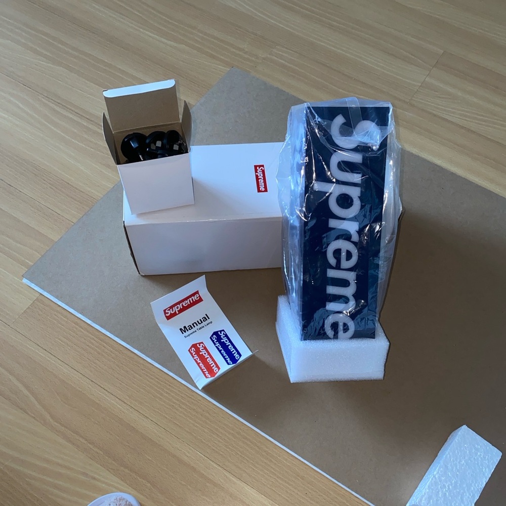 SUPREME - Box Logo Lamp (BLUE)~ Authentic ~ NWT